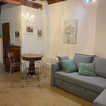 Il Cortile Tra I Portici Bologna