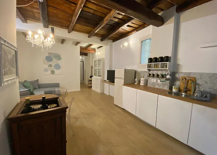 Il Cortile Tra I Portici Lägenhet Bologna