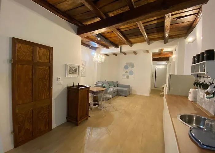 Il Cortile Tra I Portici * Bologna